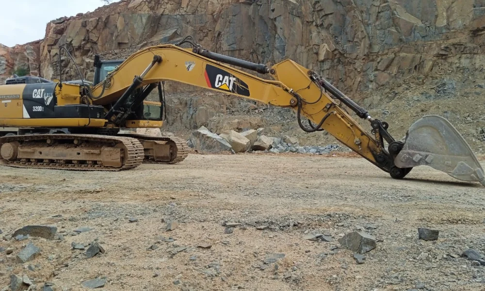 Caterpillar 320D2 Excavator