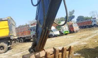 Hyundai R215 Excavator