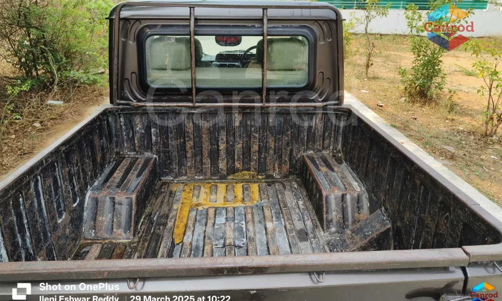 Mahindra Camper Pick Up